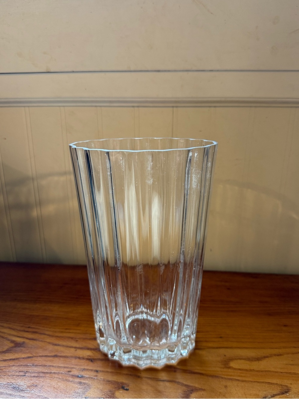 Vera Wang Clear Pleated Oval Fluted Vintage Design Vase